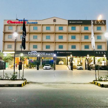 Hotel Chevron Klassik Ludhijána Exteriér fotografie